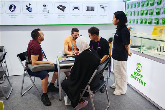 廣交會(huì)現(xiàn)場交流